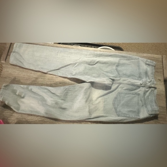 Wild fable Distressed High Rise Mom Jeans Size 2 - Picture 4 of 4